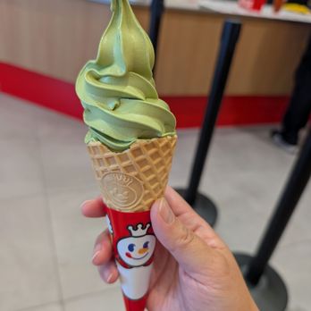 Mixue - Matcha soft serve - Ice Cream & Frozen Yogurt Near Me - Sunnyvale, California