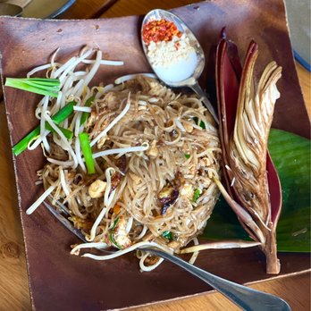 Fern Thai on Main - Pad Thai Boran - Thai Near Me - Bellevue, Washington