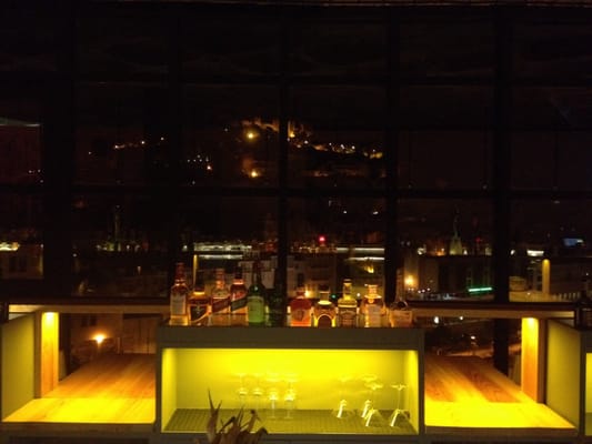 ROOFTOP - TOPO MARTIM MONIZ by null