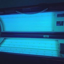 Max Muscle Nutrition - Tanning bed