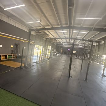East Austin Athletic Club - Gym - Interval Training Gyms Near Me - Austin, Texas East Austin Athletic Club - Gym - Interval Training Gyms Near Me - Austin, Texas