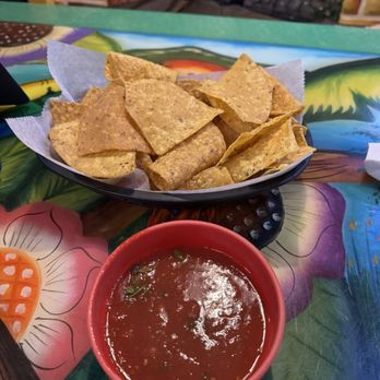 Gordo’s Mexican Restaurant - Chips and salsa/picante served upon seating - Mexican Near Me - Mauston, Wisconsin