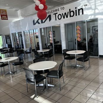Towbin Kia - Inside - Car Dealers Near Me - Henderson, Nevada