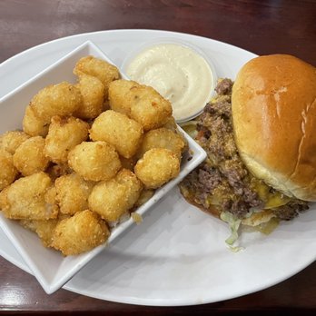 Willies Roadhouse - Smash burger with tots - American Near Me - Greenfield, Indiana