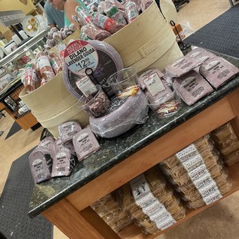 Uncle Giuseppe's Marketplace - Grocery Near Me - Ramsey, New Jersey