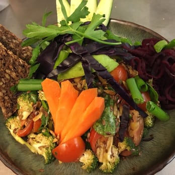 Café Munk - Yummy broccoli salad: Indian style - Cafes Near Me - København K, 84