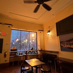 Cafe Walnut - Inside