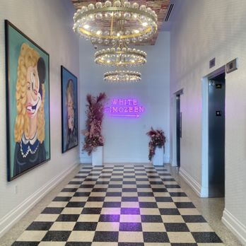 White Limozeen - Cocktail Bars Near Me - Nashville, Tennessee