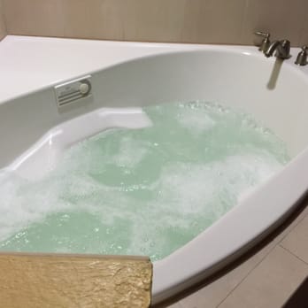 Courtyard by Marriott Stuart - In room with whirlpool with jets. Add some liquid soap/body wash at/around the faucet stream and you'll have bubbles! - Hotels Near Me - Stuart, Florida