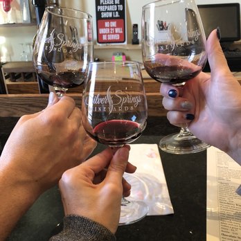 Silver Springs Vineyards - Start light and finish with the Reds! - Wineries Near Me - Riceville, Tennessee Silver Springs Vineyards - Start light and finish with the Reds! - Wineries Near Me - Riceville, Tennessee