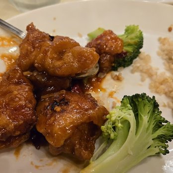 Evergreen On 38 - General Tso Chicken - Shanghainese Near Me - New York, New York Evergreen On 38 - General Tso Chicken - Shanghainese Near Me - New York, New York