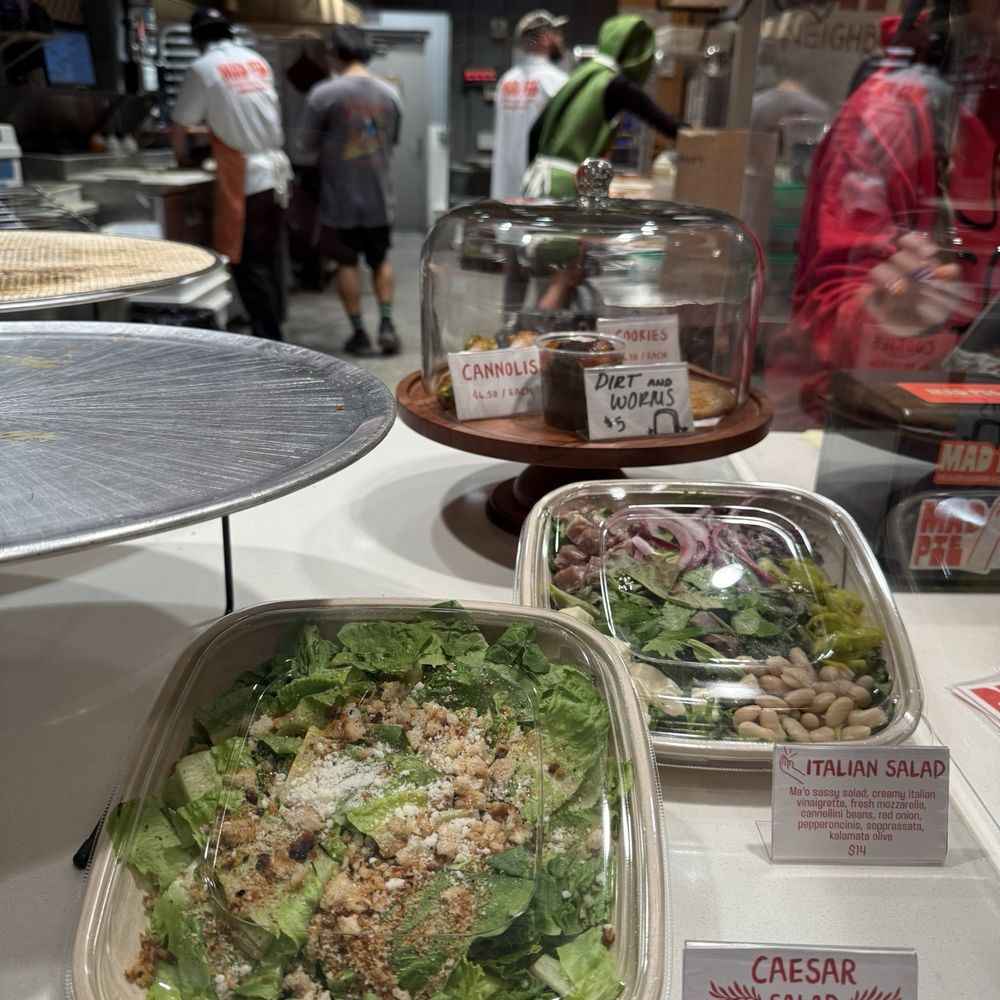 Mad Pie - Bomb looking salad - Pizza Near Me - Honolulu, Hawaii Mad Pie - Bomb looking salad - Pizza Near Me - Honolulu, Hawaii