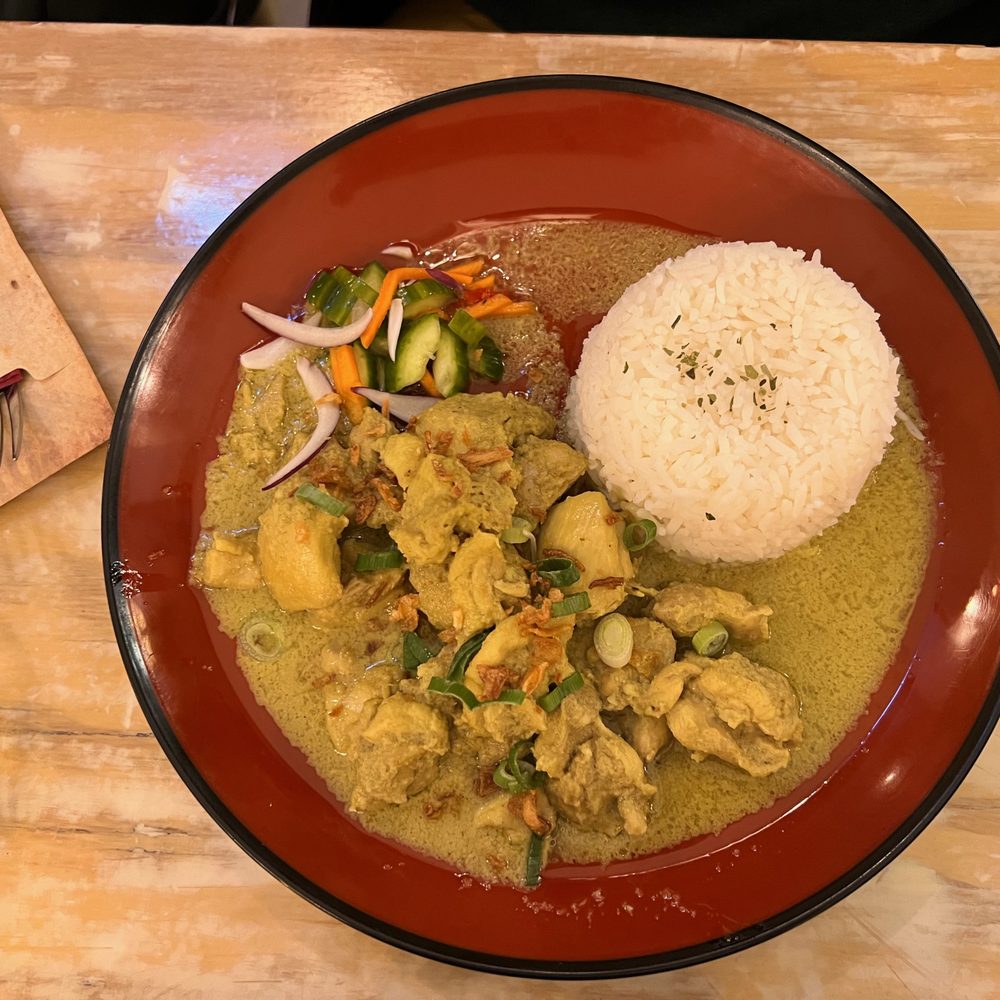 Aneka Rasa - Por Kuning (chicken with yellow curry) - Indonesian Near Me - Amsterdam, New Hampshire