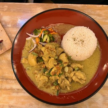 Aneka Rasa - Por Kuning (chicken with yellow curry) - Indonesian Near Me - Amsterdam, New Hampshire Aneka Rasa - Por Kuning (chicken with yellow curry) - Indonesian Near Me - Amsterdam, New Hampshire