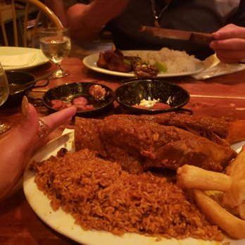 Cuban Pete's - Costillas con arroz y yuca frita! - Cuban Near Me - Montclair, New Jersey