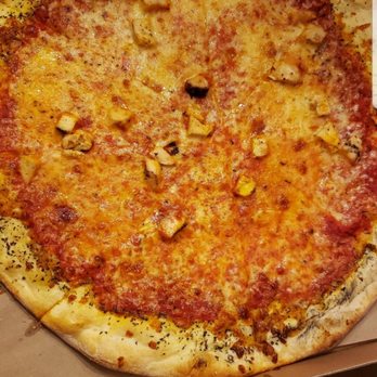 The Winged Bear - Large grilled chicken pizza - American Near Me - Simsbury, Connecticut The Winged Bear - Large grilled chicken pizza - American Near Me - Simsbury, Connecticut