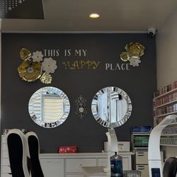 Essential Nail & Spa - Place itself