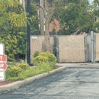 KFC - Fast Food Near Me - West Allis, Wisconsin