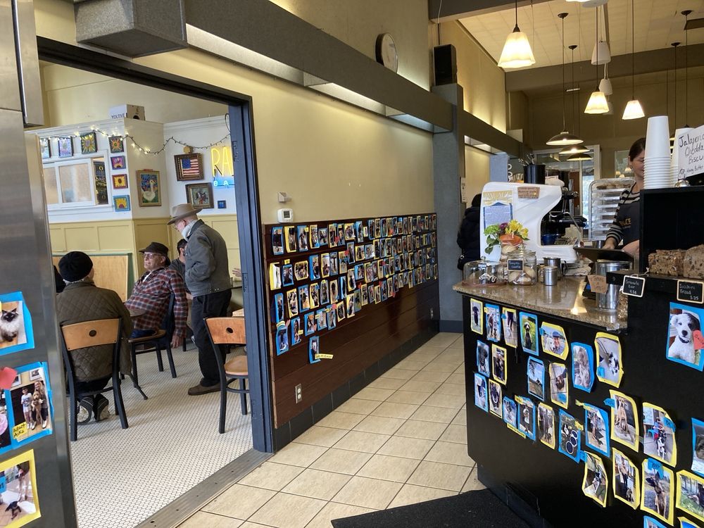 PALACE BAKERY Updated August 2024 51 Photos & 47 Reviews 844