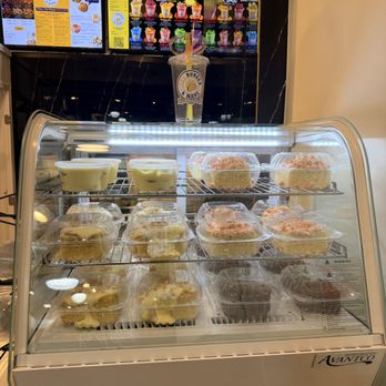 Cal Burger & More - Double Back Banana Pudding, Strawberry Crunch Cake, Double Chocolate Cake, Banana Pudding Cake - Chicken Wings Near Me - Berkeley, California Cal Burger & More - Double Back Banana Pudding, Strawberry Crunch Cake, Double Chocolate Cake, Banana Pudding Cake - Chicken Wings Near Me - Berkeley, California