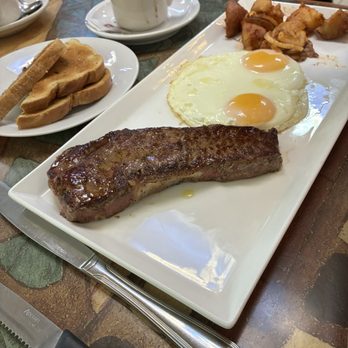 The New Lighthouse Caffe - Steak and eggs - Cafes Near Me - Fort Lauderdale, Florida