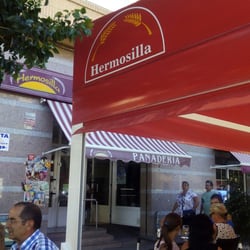 Hermosilla Lara Francisco - Éste bar/cafeteria, tiene además panadería y algo de ultramarinos