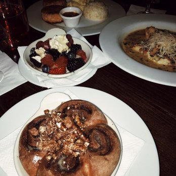 Ben's Next Door - Sticky Buns, Seasonal Berries, Shrimp & Organic White Cheese Grits & Salmon Cakes - Bars Near Me - Washington, DC, District of Columbia