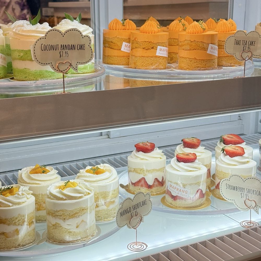 Maprang Bakery & Cafe - Coconut Pandan Cake Mango Shortcake Strawberry Shortcake Thai Tea Cake - Desserts Near Me - Somerville, Massachusetts Maprang Bakery & Cafe - Coconut Pandan Cake Mango Shortcake Strawberry Shortcake Thai Tea Cake - Desserts Near Me - Somerville, Massachusetts