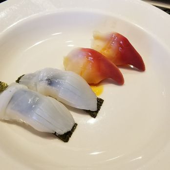 Sushi Kara - Squid (white) and giant clam (red) - Asian Fusion Near Me - Long Beach, California