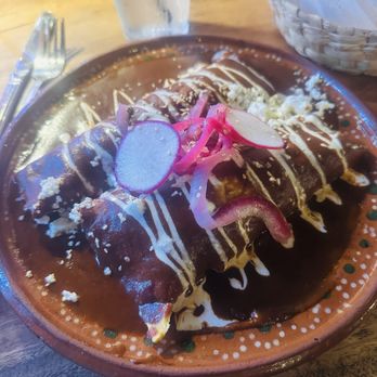 Rosa Madera - Enchiladas de pollo (mole) - Mexican Near Me - Sacramento, California
