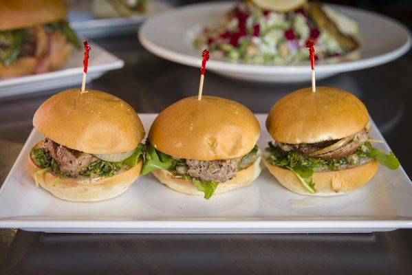 Mr. B's Food & Spirits by null