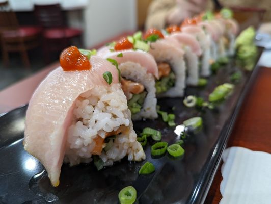 Akita Sushi by null