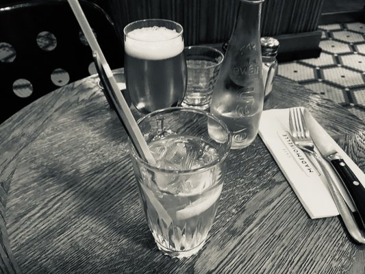 Café Mademoiselle by null