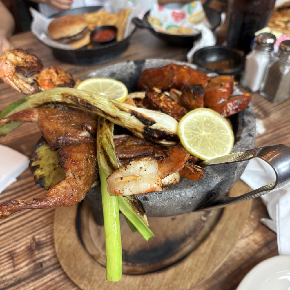Molcajete for two