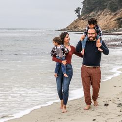 Seal Cove Inn - Walking at Moss Beach.