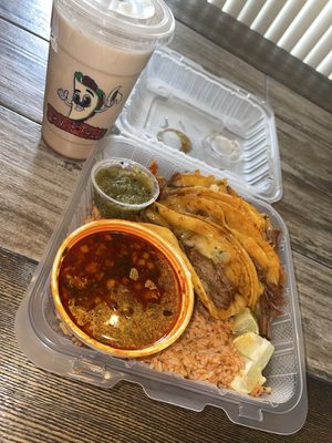 Javi's Tacos by null