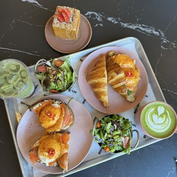 Bready Cafe  - Cafes Near Me - Concord, Ontario