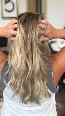 Surreal Beauty Nashvillle | Barber | Blowout Bar by null