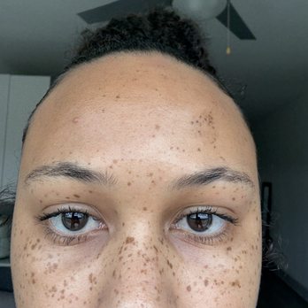 Queen Bee Salon & Spa - Before eyebrow waxing - Waxing Near Me - Dallas, Texas Queen Bee Salon & Spa - Before eyebrow waxing - Waxing Near Me - Dallas, Texas