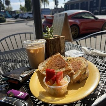Sunny Side Kitchen - Good eats. - Sandwiches Near Me - Escondido, California