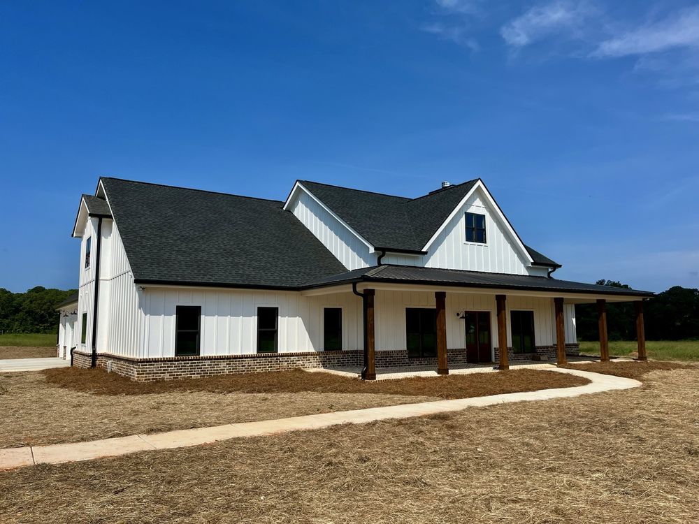 Slide of Pinewood Construction Group