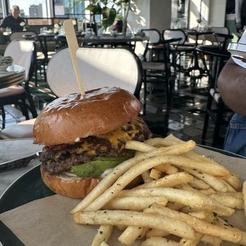 Léonie - Breakfast burger - Italian Near Me - Dallas, Texas