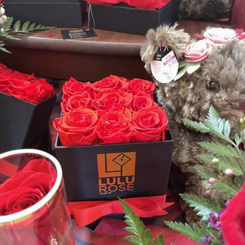 Safeway - Beautiful boxed roses - Grocery Near Me - Sacramento, California Safeway - Beautiful boxed roses - Grocery Near Me - Sacramento, California
