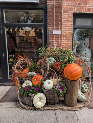 John Derian Company Inc by null