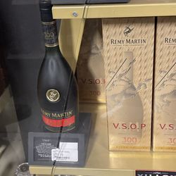 Twin Wine & Liquor - Remi