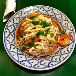 Pad Thai Restaurant - Pad Thai with shrimp