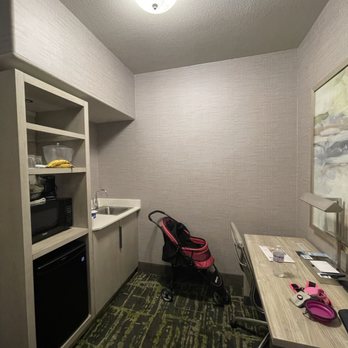 SpringHill Suites By Marriott Prescott - Desk area, microwave, mini fridge and small sink - Hotels Near Me - Prescott, Arizona SpringHill Suites By Marriott Prescott - Desk area, microwave, mini fridge and small sink - Hotels Near Me - Prescott, Arizona