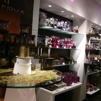 Chocolats Bernard Dufoux - Chocolatiers & Shops Near Me - La Clayette, 71