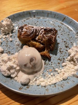 Trelio Food & Wine by null