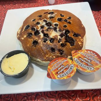 JB's Diner On 33 - Short Stack of Blueberry Pancakes - Diners Near Me - Farmingdale, New Jersey